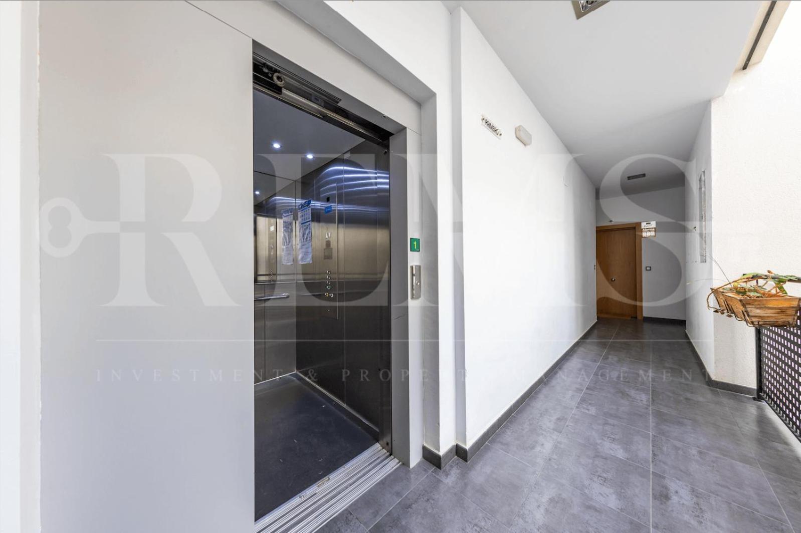 Apartment Relaxing With Parking - Center By Rems *
